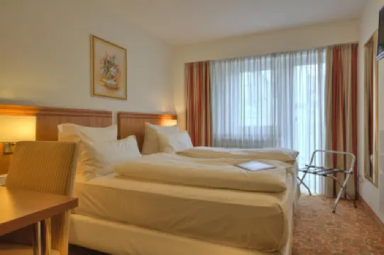 Hotel Condor Hotels near Max-Joseph-Platz