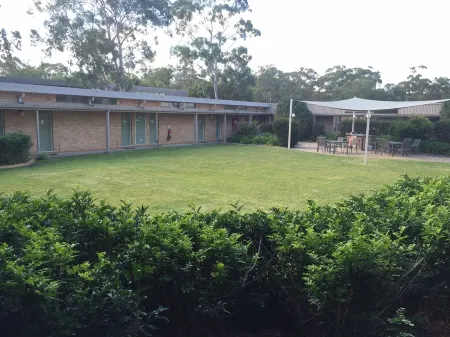 Lucas Heights Motel Отели рядом с достопримечательностью «Библиотека Энгадин»