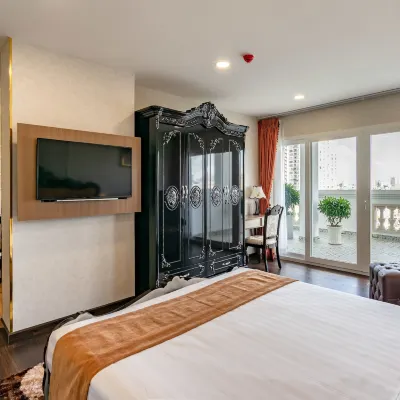Emerald Central Hotels near Pasteur Institude