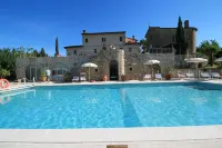 Tenuta Decimo, Villa Dini & Borgo Mariano