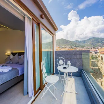 Ossuna Bay Hotel Boutique