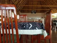 African Roots Guesthouse Entebbe - breakfast