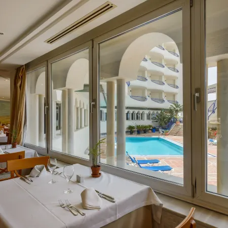 Hotel Playa Victoria