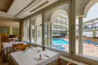 Hotel Playa Victoria Hotels in San Fernando