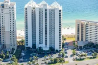Palacio Condominiums Hotel dekat Johnson Beach