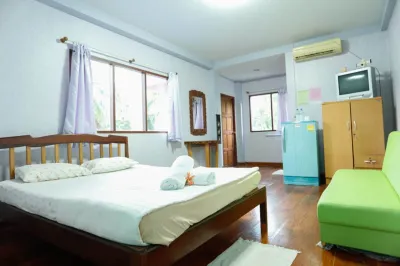 Kasemsuk Resort Hotels in Amphoe Bang Saphan