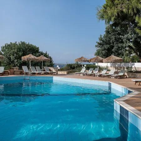Alianthos Suites