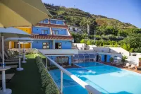 Hotel Tropis - Ocean View
