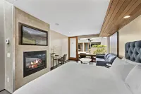 14 West Laguna Beach - balcony