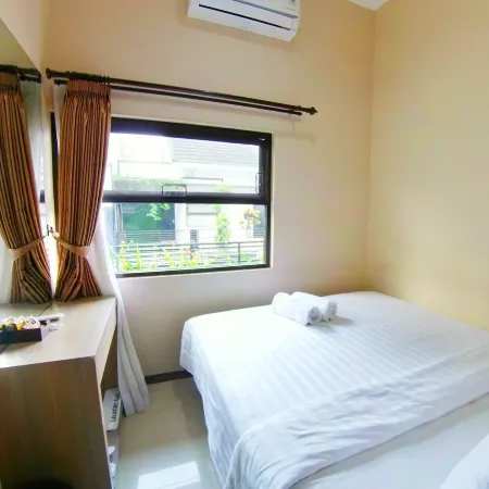 Villa Batu 2 Kamar 5 Dekat Museum Angkut