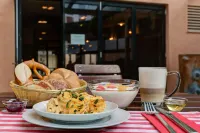 Centro Hotel Stern, Trademark Collection by Wyndham - Breakfast