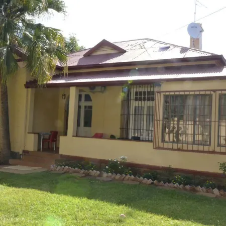 Maple's Guest House