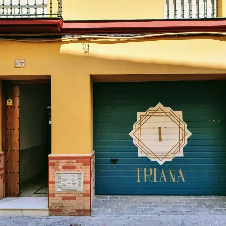 Triana Luxury Home Отели рядом с достопримечательностью «Район Триана»