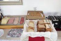 Hotel Rene - breakfast