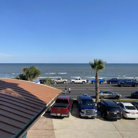 Holiday Inn Express & Suites GALVESTON WEST-SEAWALL by IHG