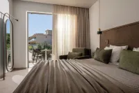Karras Grande Resort Hotels in Planos