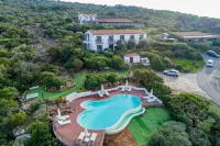 Il Borgo BagaBaga - Exclusive Country Retreat - Swimmingpools