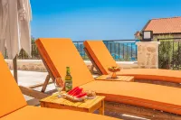 White Garden Villas