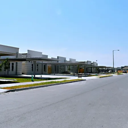 Beautiful Apartment 9 Min to Mercedes Outlets