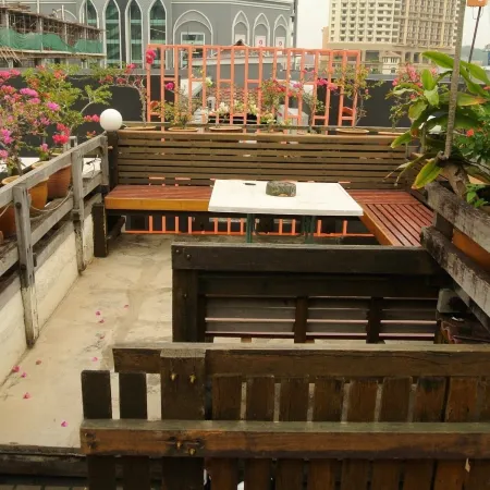 Travellers Lodge