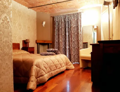 Red Wine - Guest House Hotel di 
