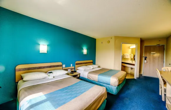 安大略省亨茨維爾6號汽車旅館