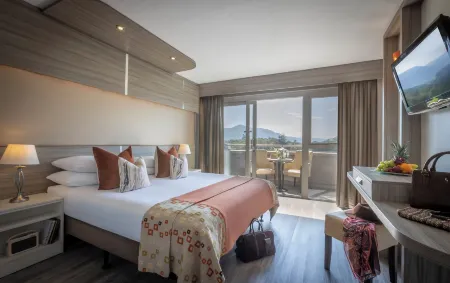 The Gleneagle Hotel & Apartments