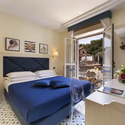 Hotel Del Mare Hotels near Spiaggia Sorrento