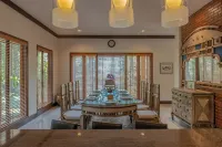 빌라 뿐짝 바이 플라타란