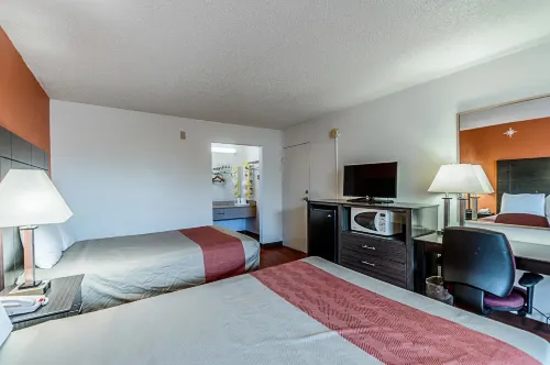 Motel 6 Dumfries, VA فنادق في Triangle