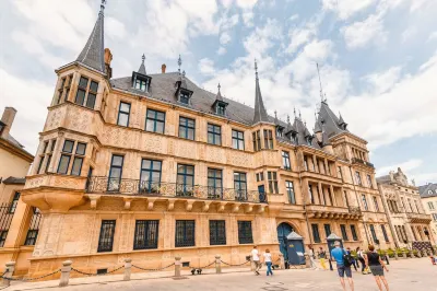 Ibis Styles Luxembourg Centre Gare Отели рядом с достопримечательностью «Сад Трансисьон Петрюс»