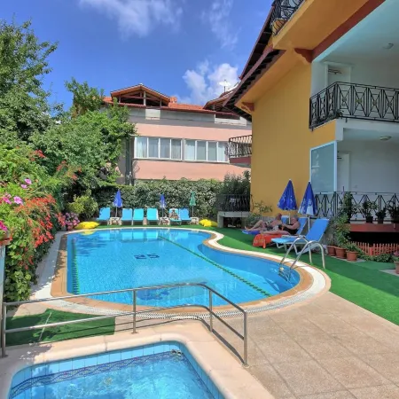 Mandalinn Hotel