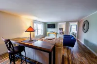 Downtown Greenville Spacious Apartment Hotels in Greenville