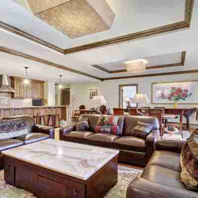 The Arrabelle at Vail Square, a RockResort Rooms