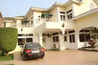Kingsbridge Royale Hotel Các khách sạn ở Ogbojo