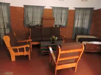 Perigrin Rest House Hotels in Oldeani