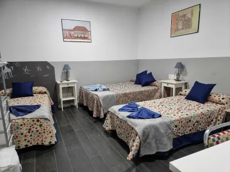 Casa de Huéspedes Con Encanto El Sueño del Quijote Отели рядом с достопримечательностью «Museo de Esculturas al Aire Libre FINAL»