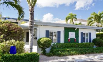 4145 by the Sea Inn & Suites