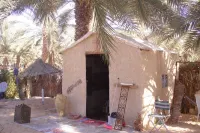 Accommodation near Desert a Douz Hôtels à : Ghlissia