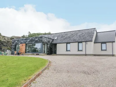Ballyness Bay Hotels in 