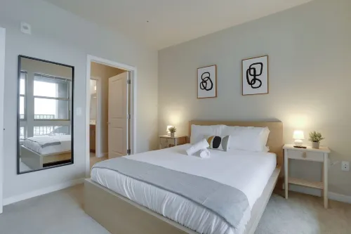 Huntington Apartments Near Huntington Metro - We Host - balcony