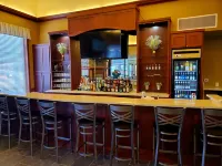 Clarion Hotel & Suites - bar