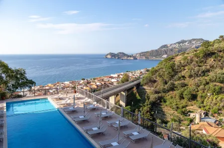 Hotel Antares Отели в г. Mazzeo