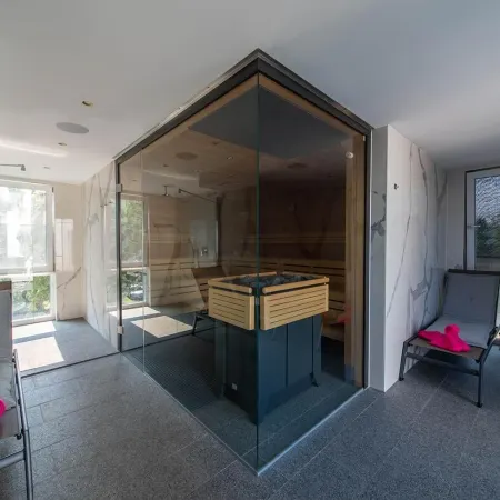 Fontane Hotel & Apartments
