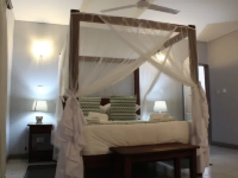 Tlou Safari Lodge Hotel a Kasane