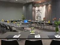 Victoria & Alfred Hotel by Newmark Hotels near Piazza St John