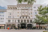 Reichshof Hotel Hamburg Hotel dekat University of Applied Sciences Europe BITS