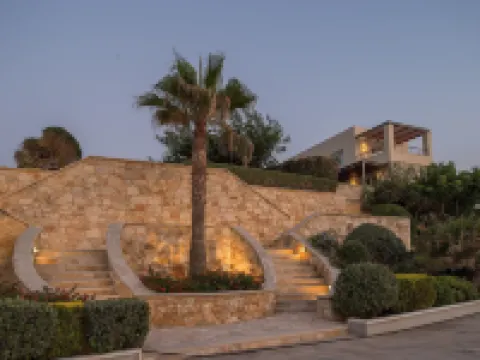 ครีแตน ดรีม รีสอร์ท และ สปา โรงแรมในStalos