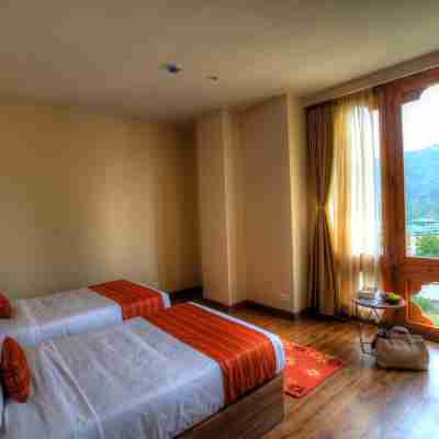 The Pema by Realm Rooms