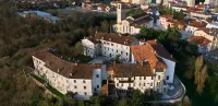 Hotel Stella d'Oro Отели рядом с достопримечательностью «Католическа църква на Спилимберго»